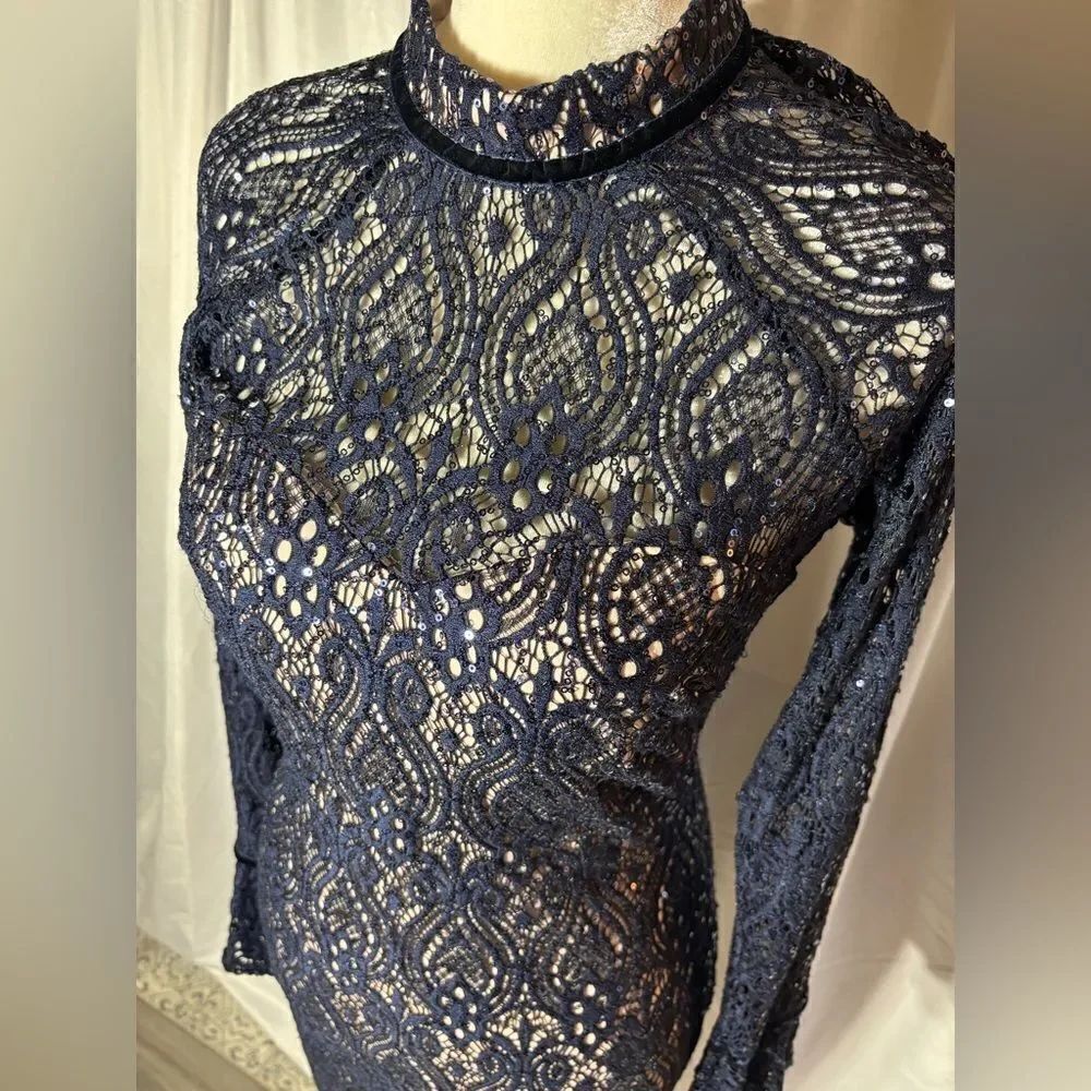7 Sequin Hearts Navy Blue Sequins & Lace Overlay Knee Length Dress EPC Size 7